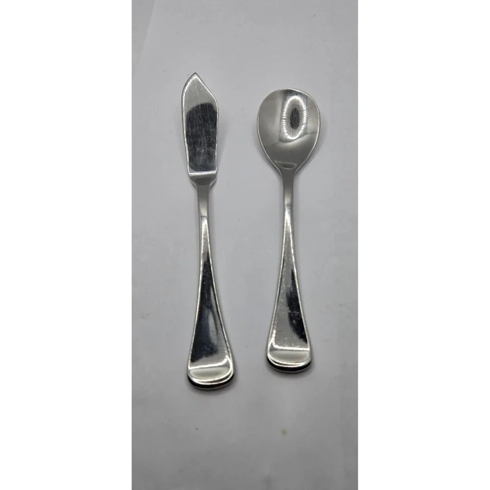 Hampton Silversmiths 20 Piece + Set Stainless Steel Flatware